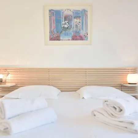 3-br Sea View Swimming Pool *